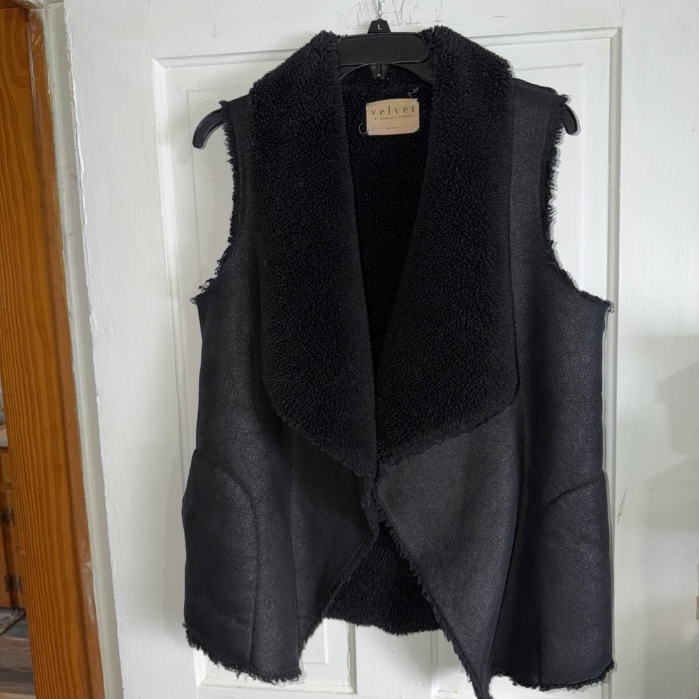 Velvet by Graham & Spencer Sleeveless Faux Suede Sherpa Vest XS/ P Black Edgy